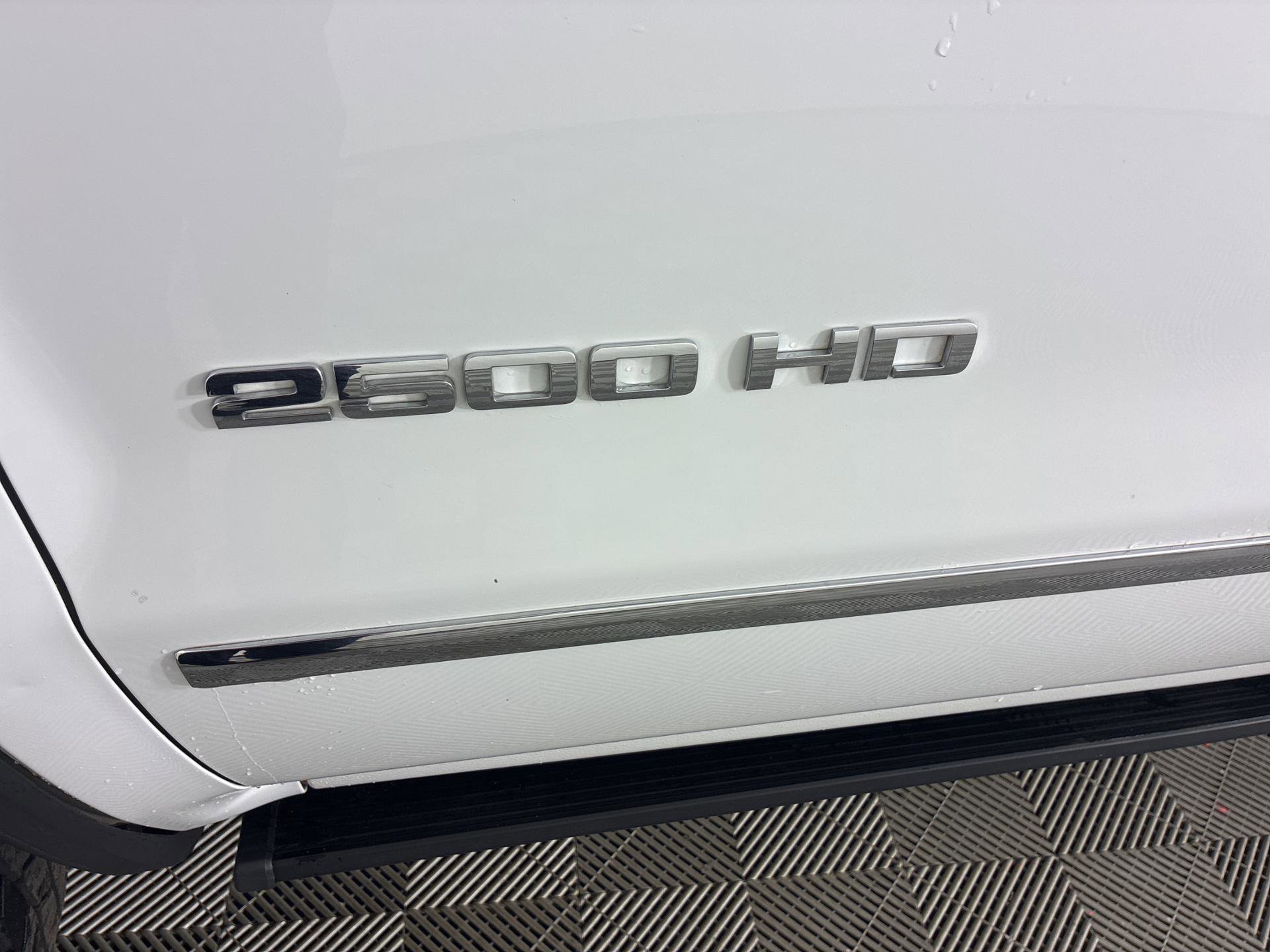 Used 2018 GMC Sierra 2500 SLT w/ Duramax Plus Package image 11