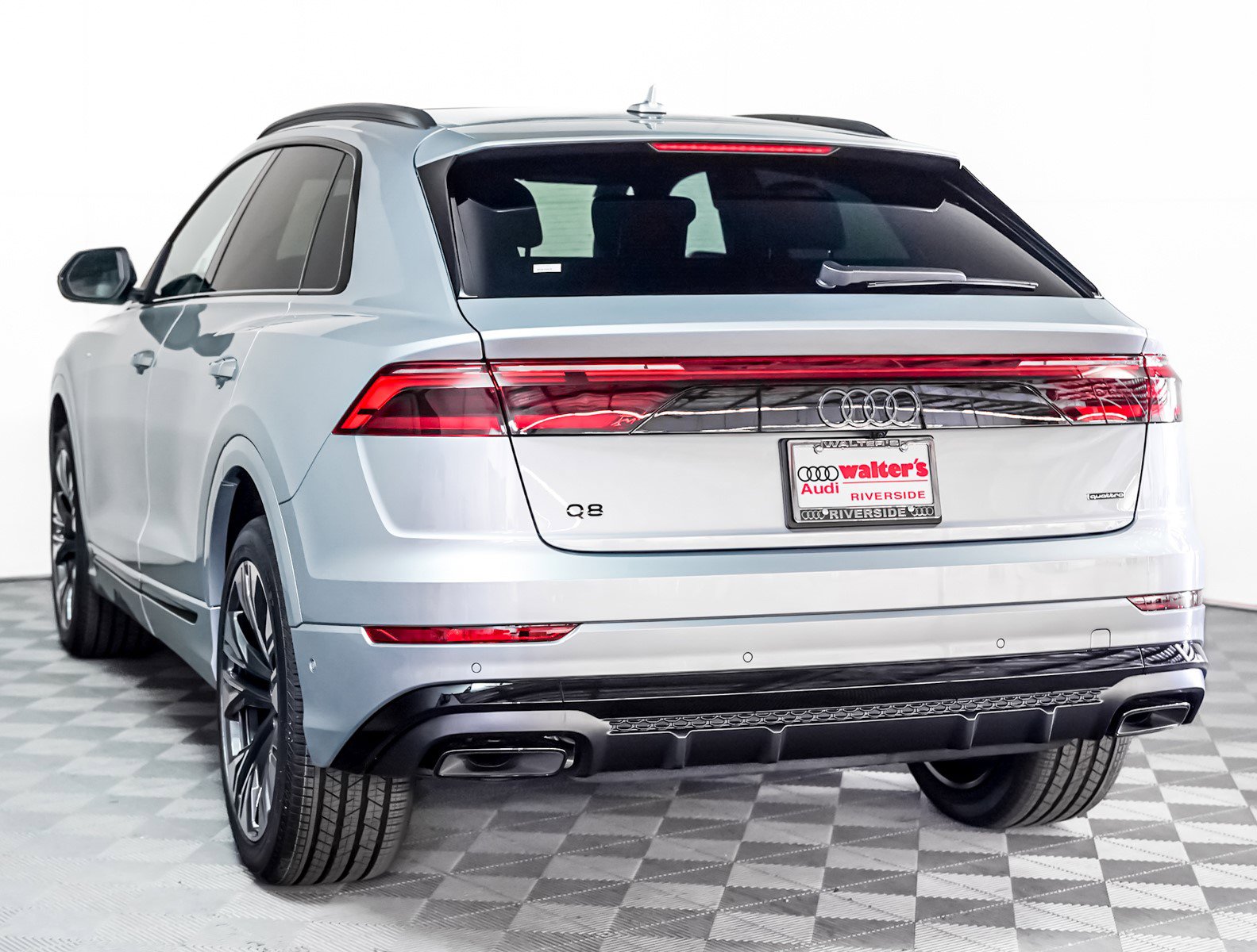 New 2025 Audi Q8 Premium Plus image 2