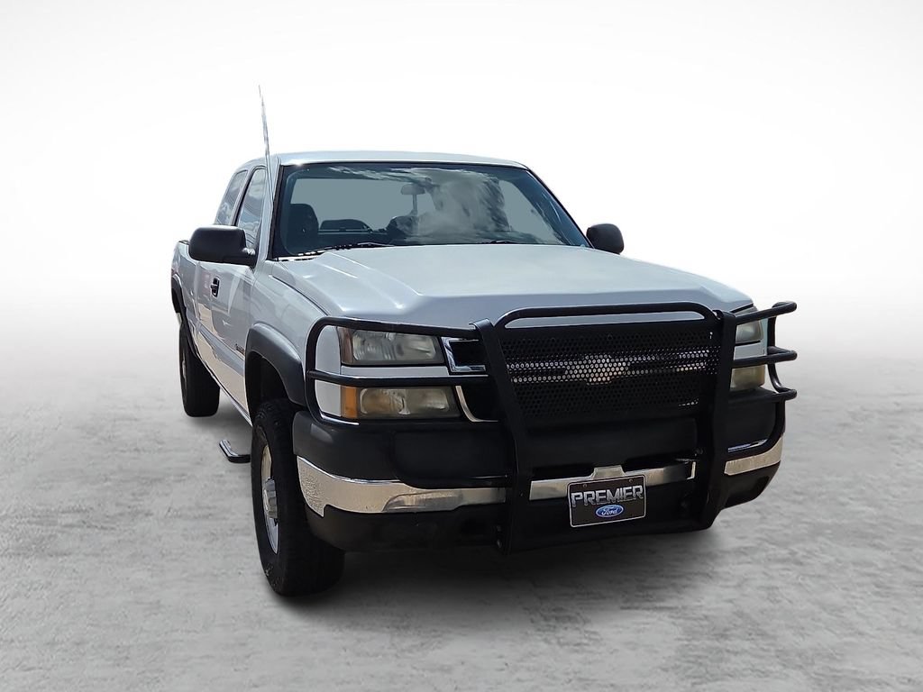Used 2006 Chevrolet Silverado 2500 W/T RWD image 2