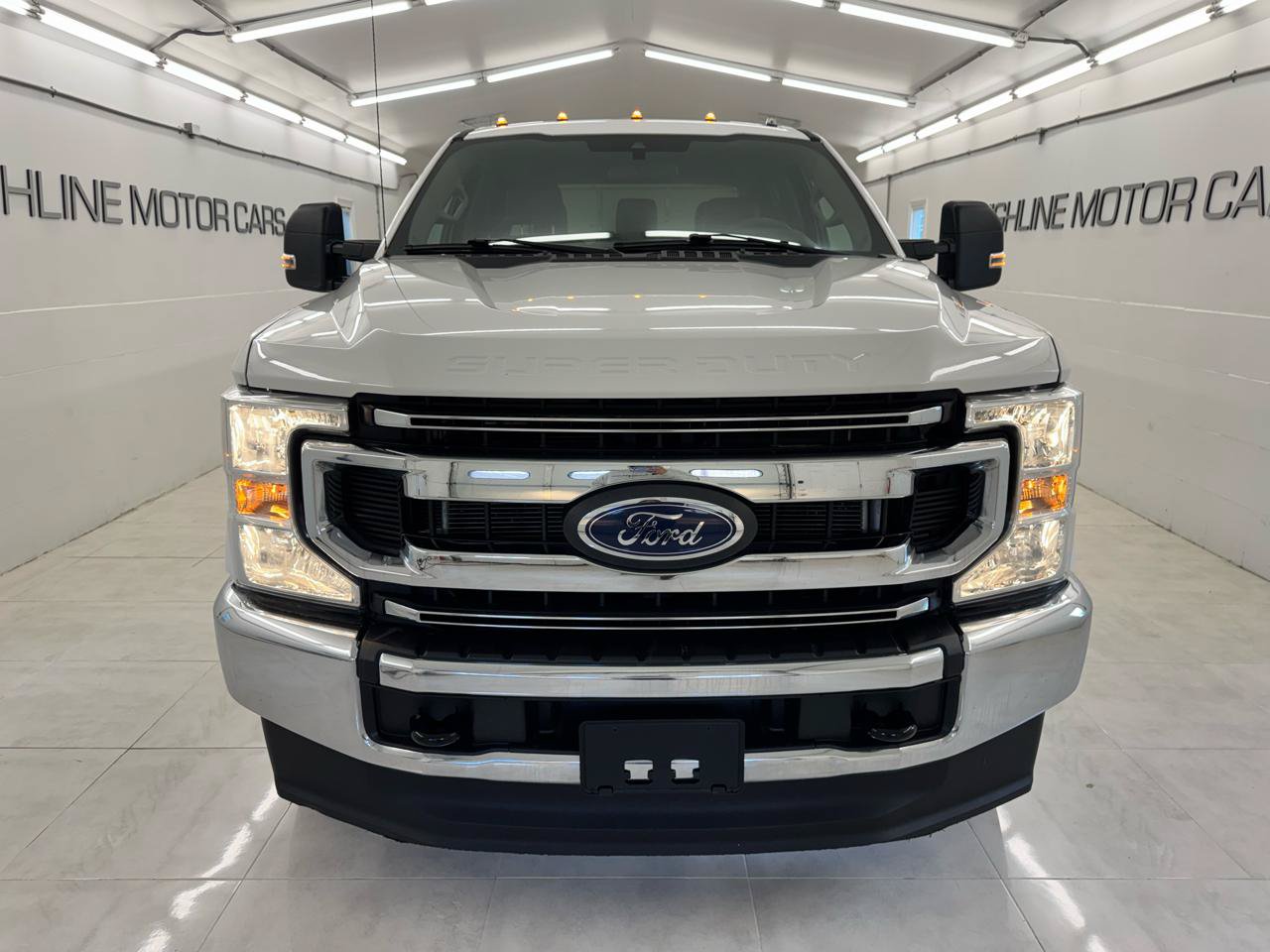 Used 2021 Ford F250 XLT AWD/4WD image 2