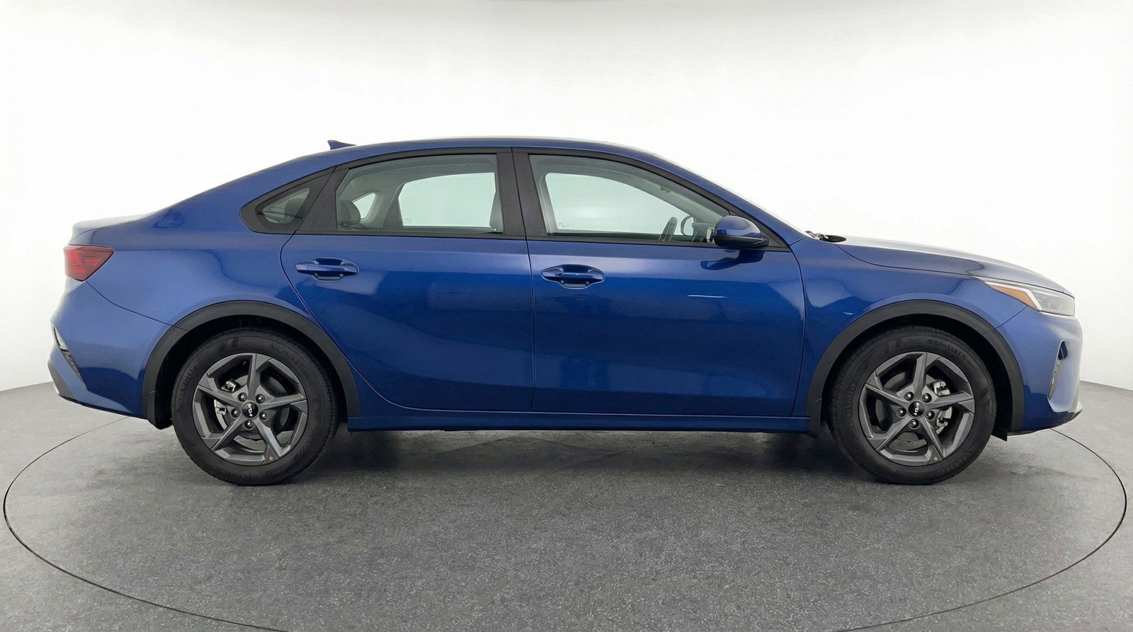 Used 2025 Kia K4 FWD image 11