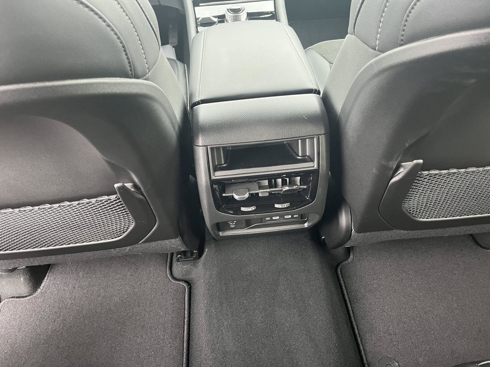 New 2026 Jeep Grand Cherokee Altitude AWD/4WD image 32