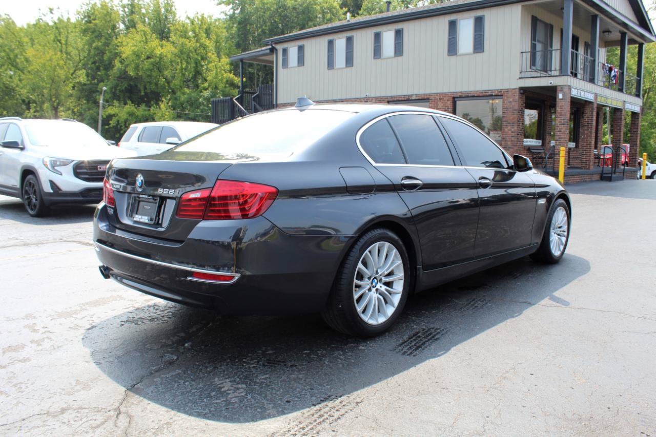 Used 2016 BMW 528i xDrive Sedan AWD/4WD image 5