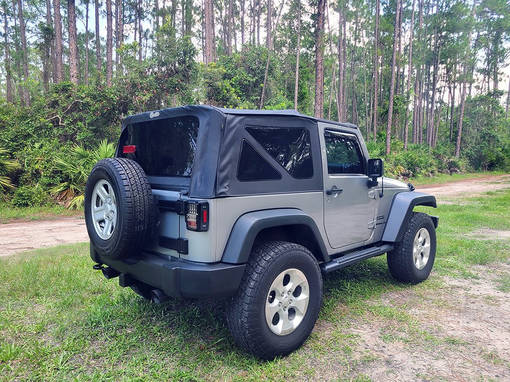 Used 2013 Jeep Wrangler Sport AWD/4WD image 4