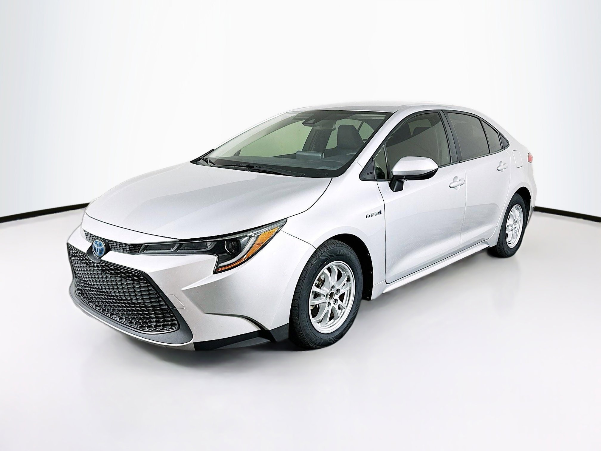 Used 2021 Toyota Corolla LE w/ Carpet Mat Package (TMS) FWD image 3