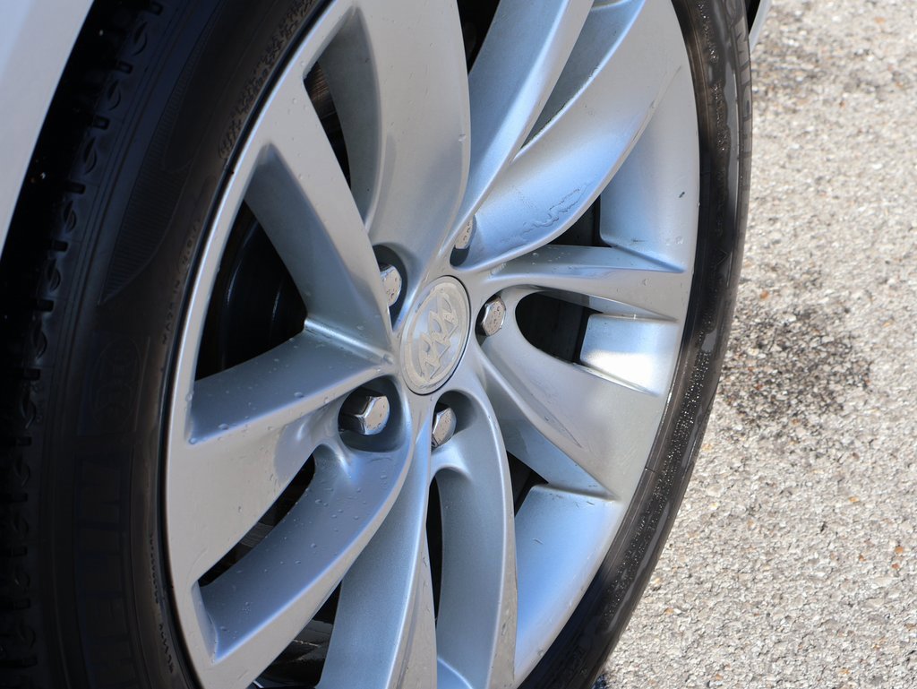 Used 2016 Buick Regal image 37