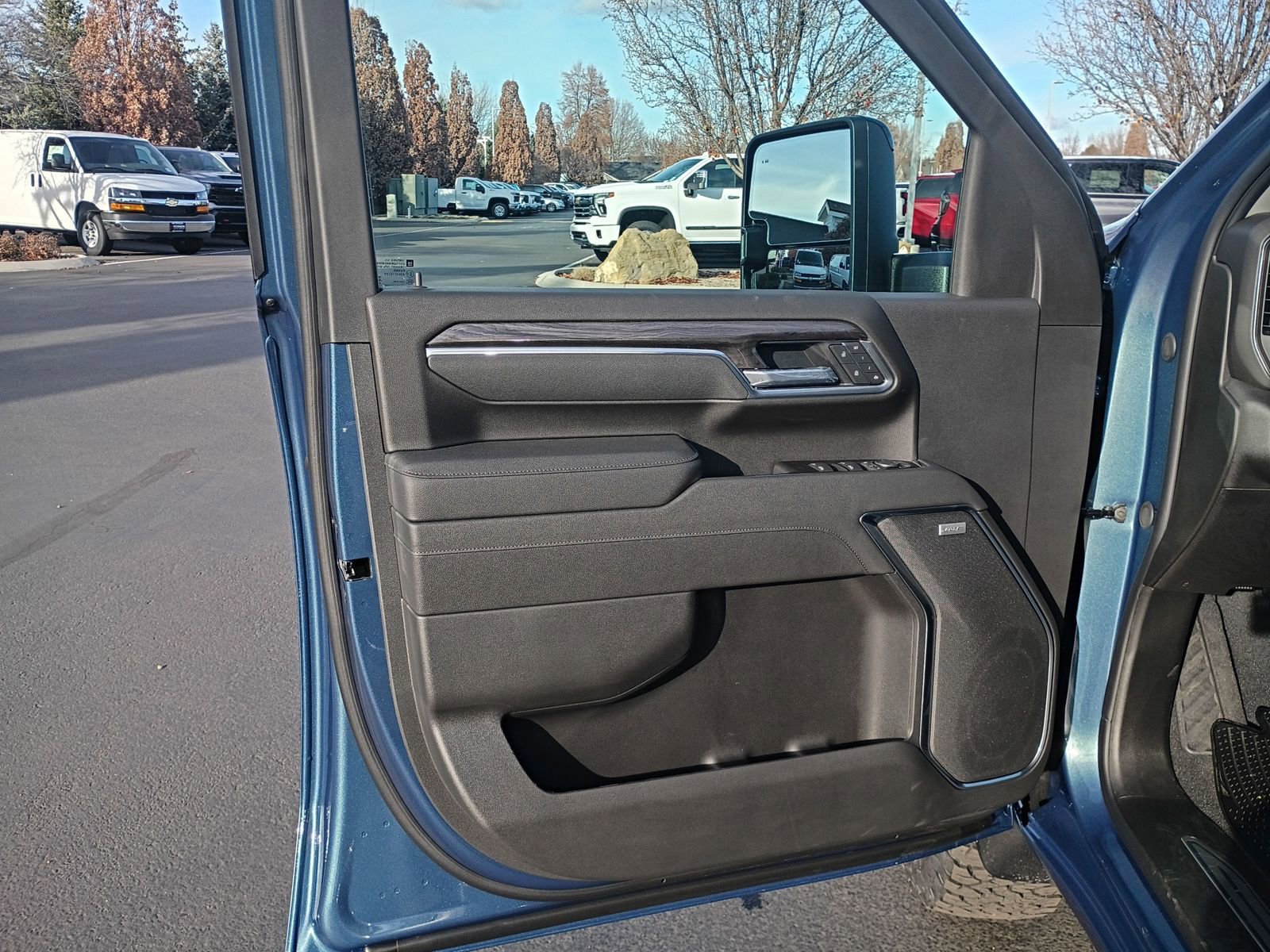 New 2026 Chevrolet Silverado 2500 LTZ w/ Trail Boss Package image 33