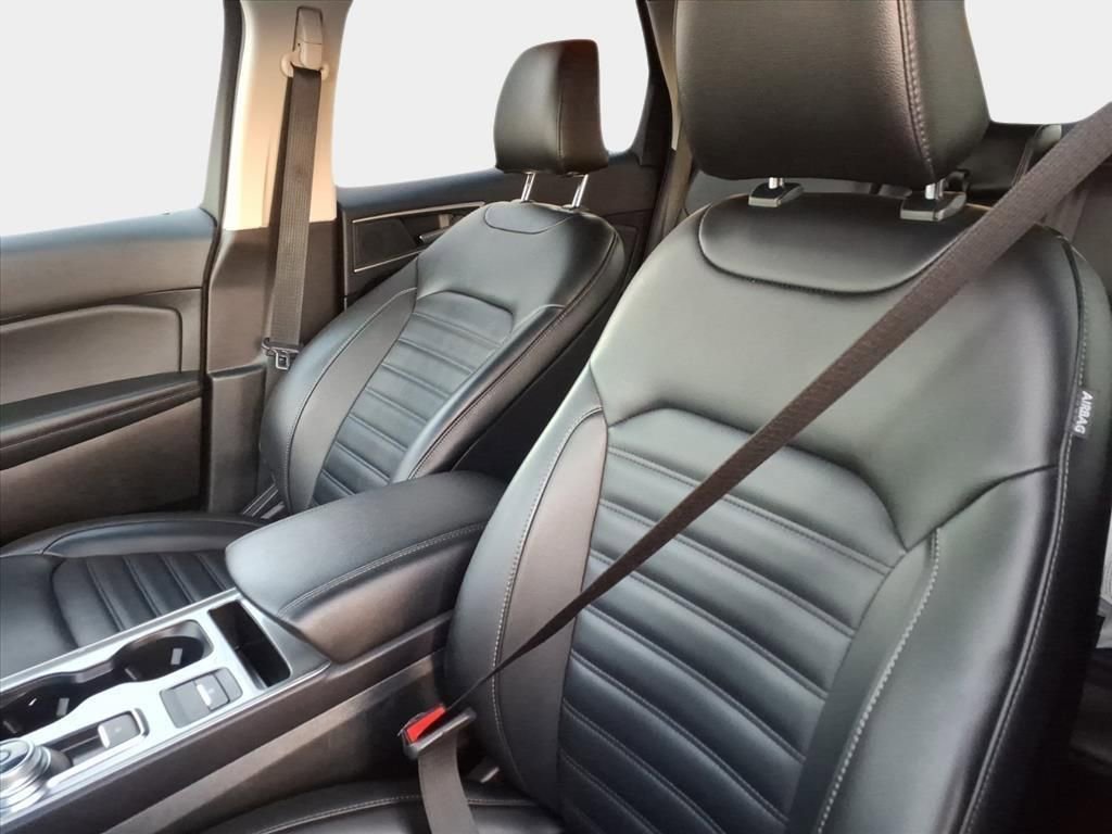 Used 2024 Ford Edge SEL image 13