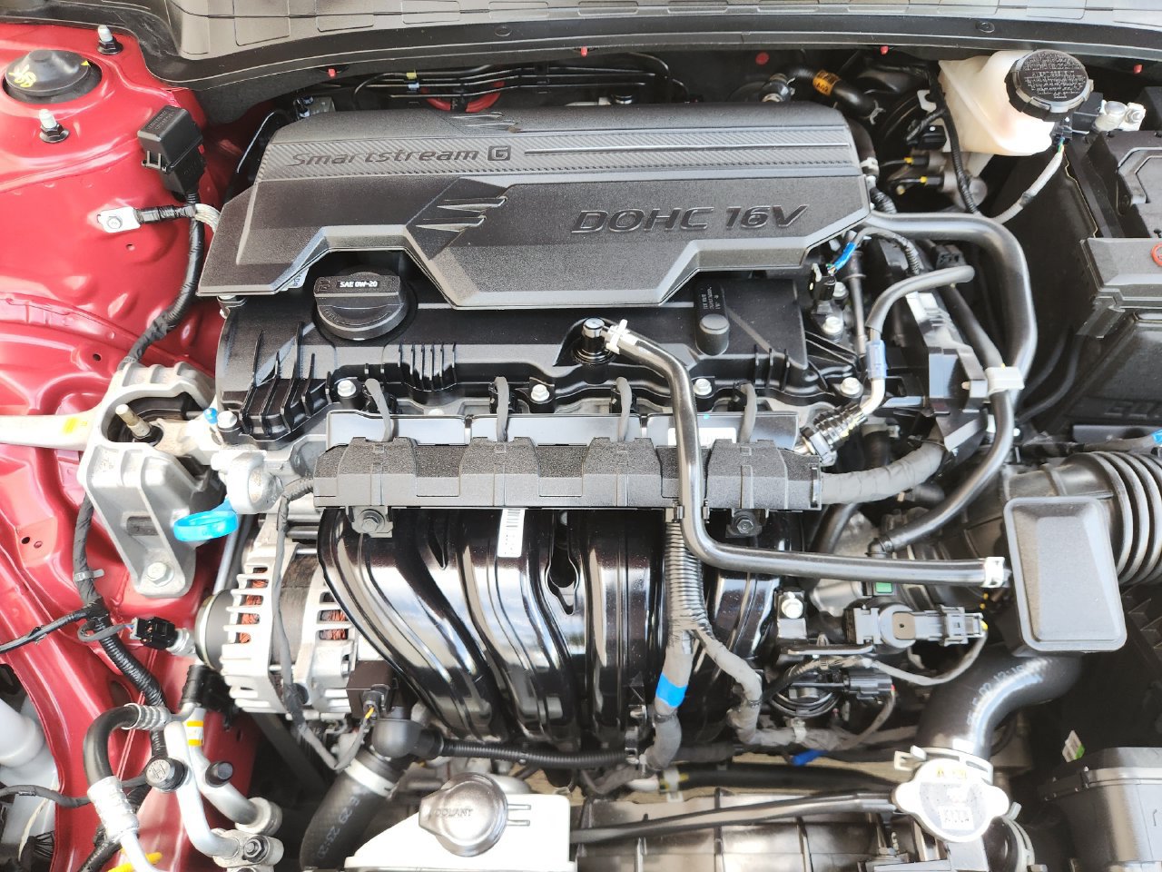 Used 2025 Hyundai Elantra Limited FWD image 31
