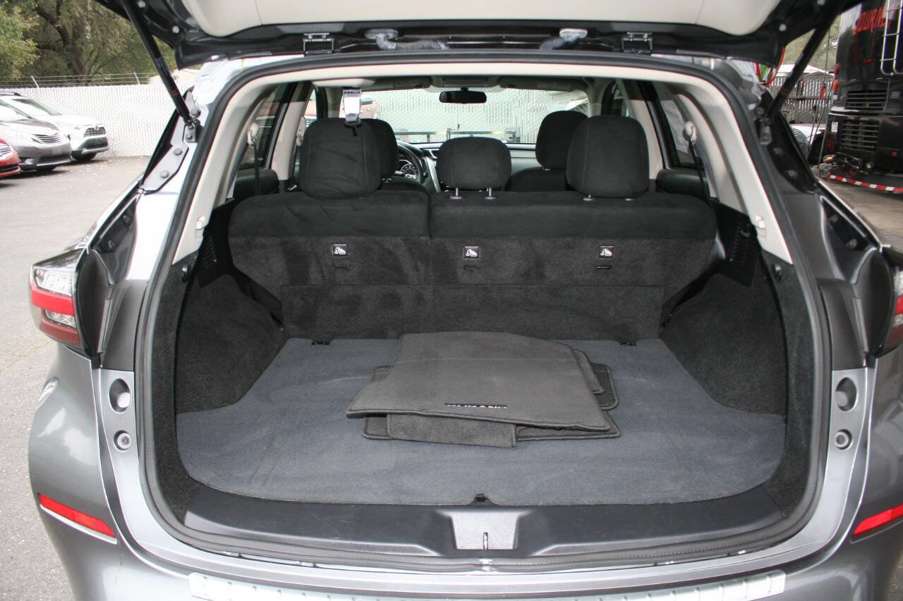 Used 2019 Nissan Murano S image 21