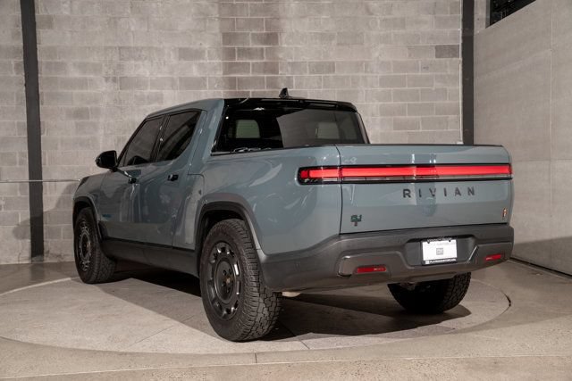 Used 2026 Rivian R1T Premium AWD/4WD image 6