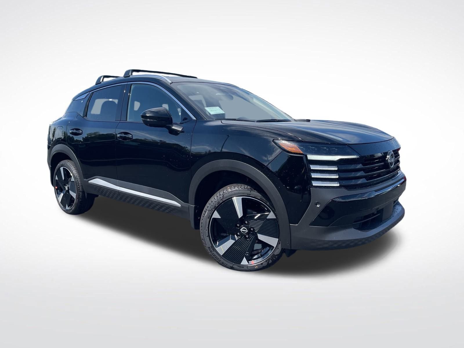 New 2026 Nissan Kicks SR w/ Cold Weather Package image 2
