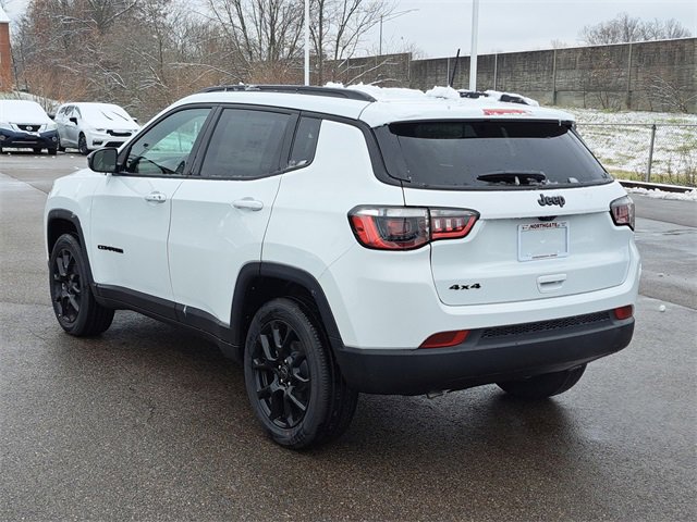 New 2026 Jeep Compass Latitude image 3