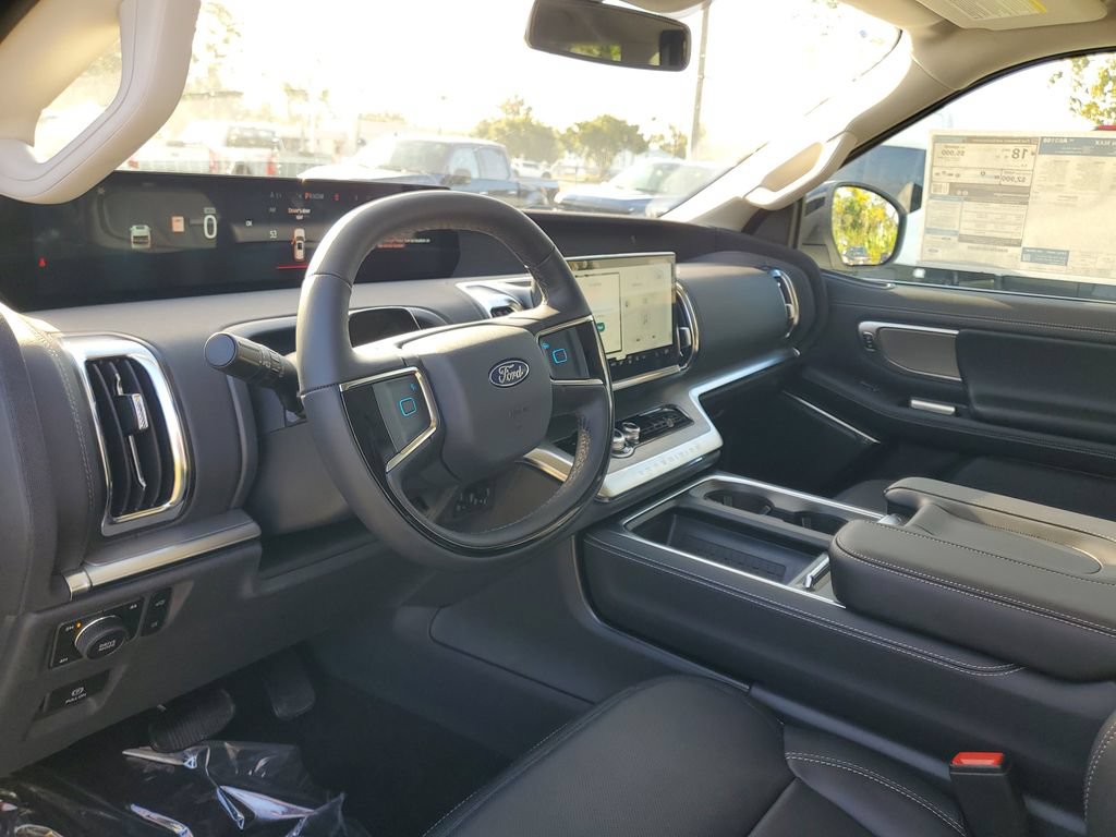 New 2025 Ford Expedition Max Platinum w/ Driver's Package AWD/4WD image 8