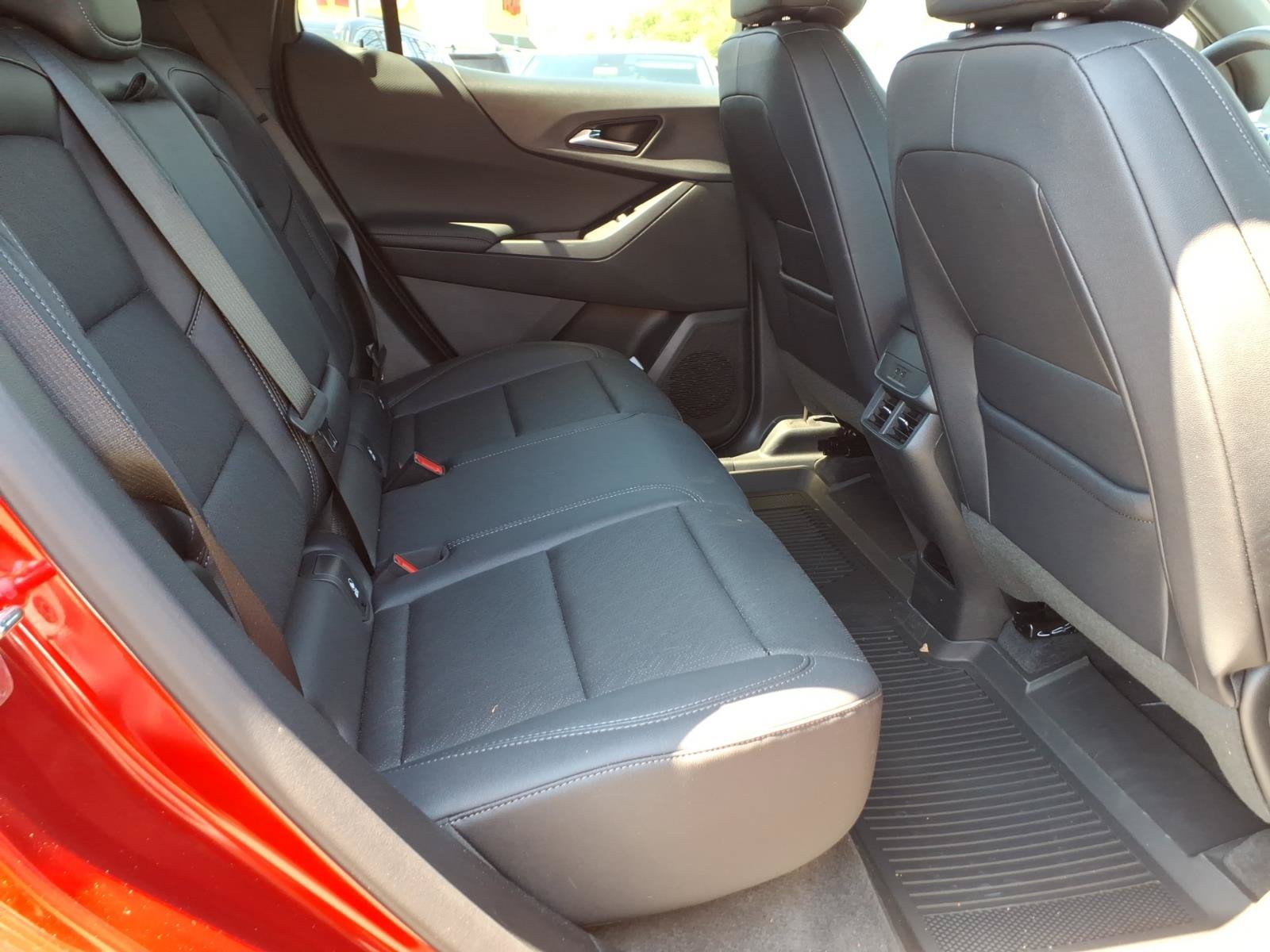 Certified 2026 Chevrolet Equinox LT w/ Convenience Package II FWD image 27