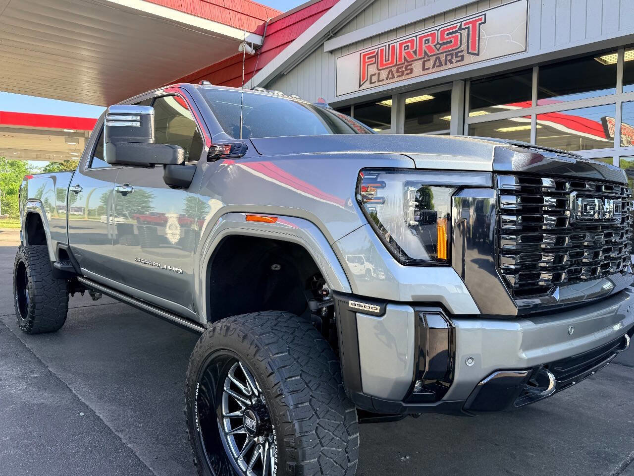 Used 2024 GMC Sierra 3500 Denali Ultimate AWD/4WD image 19