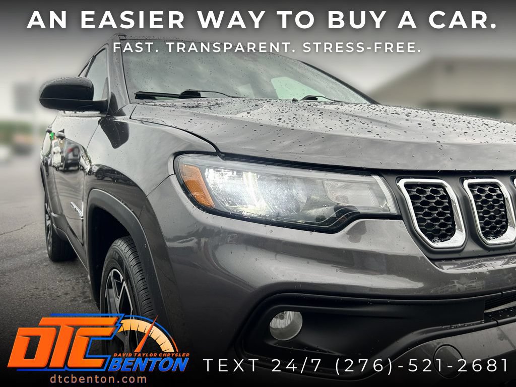 Used 2024 Jeep Compass Latitude AWD/4WD image 26