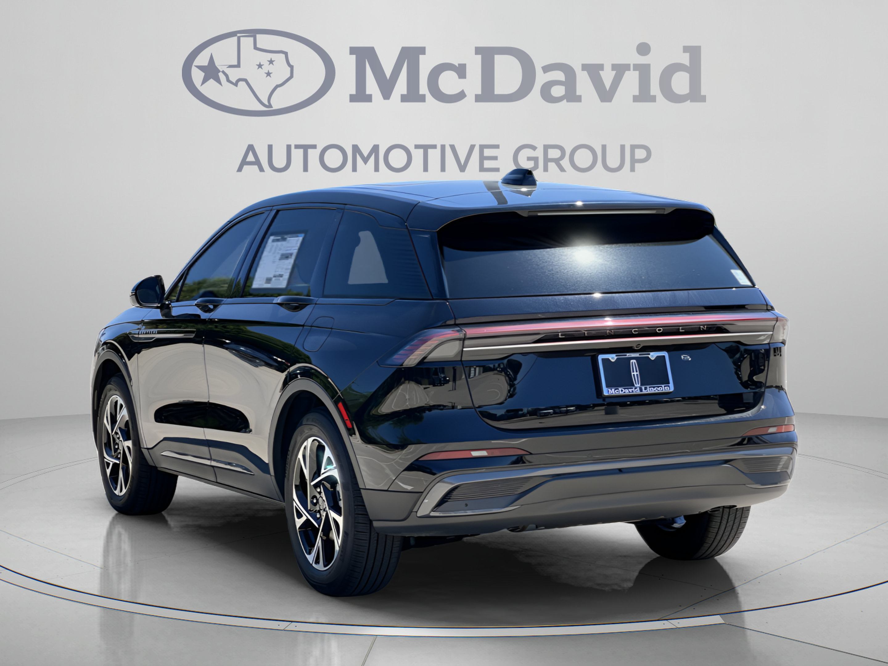 New 2025 Lincoln Nautilus Premier w/ Equipment Group 102A AWD/4WD image 5