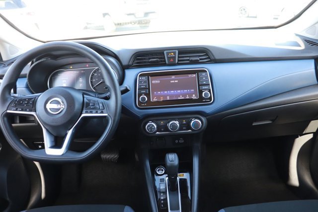 Used 2025 Nissan Versa SV image 14