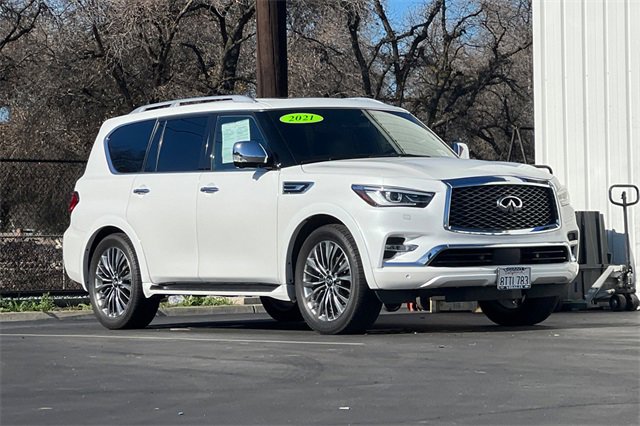 Used 2021 INFINITI QX80 Sensory w/ All-Season Package image 2