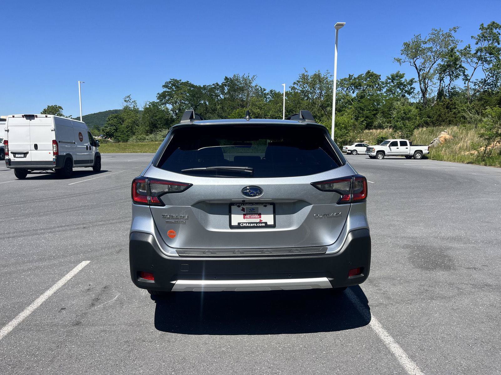 Certified 2025 Subaru Outback Limited AWD/4WD image 8