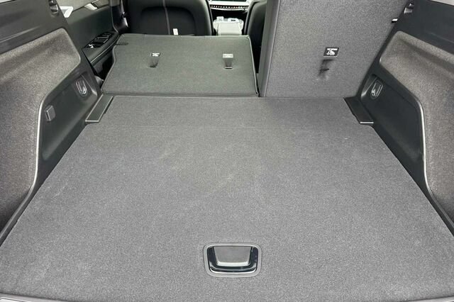 New 2027 Cadillac Optiq Sport w/ LPO, Floor Liner Package AWD/4WD image 15