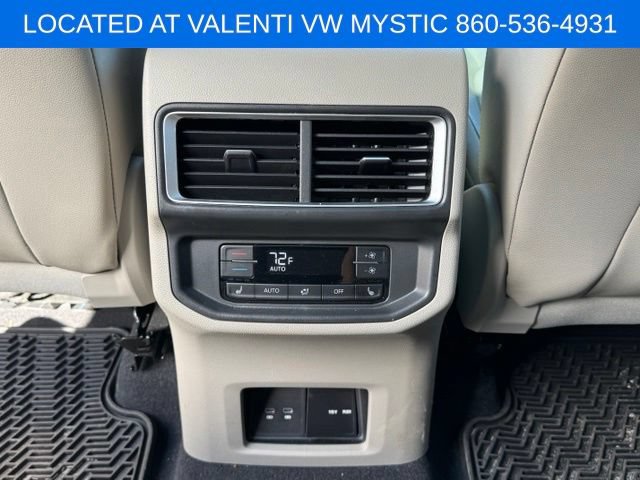 Used 2024 Volkswagen Atlas SEL Premium R-Line AWD/4WD image 13