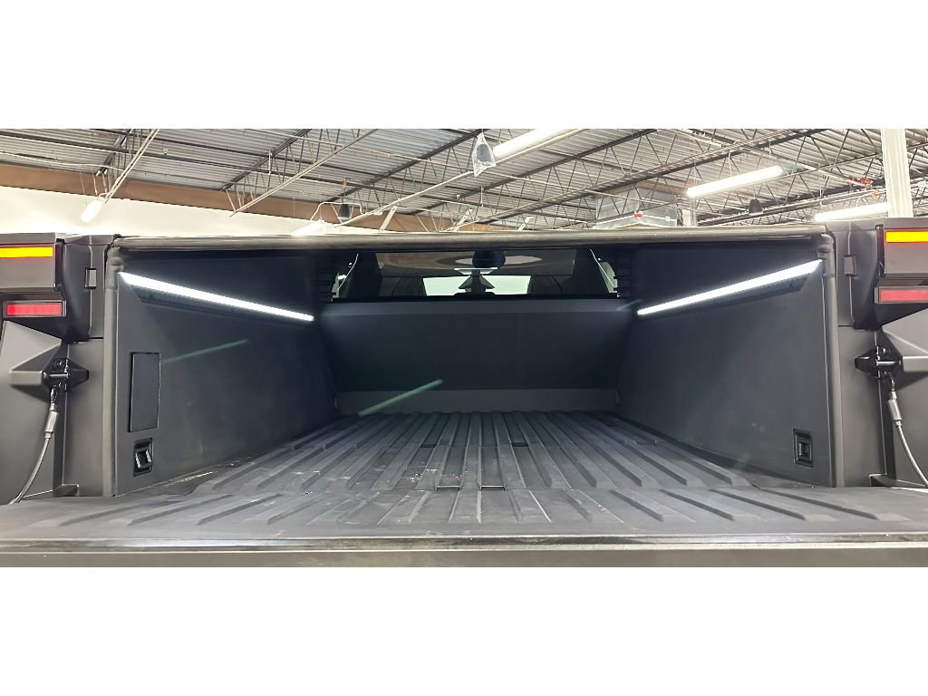 Used 2024 Tesla Cybertruck Cyberbeast image 16