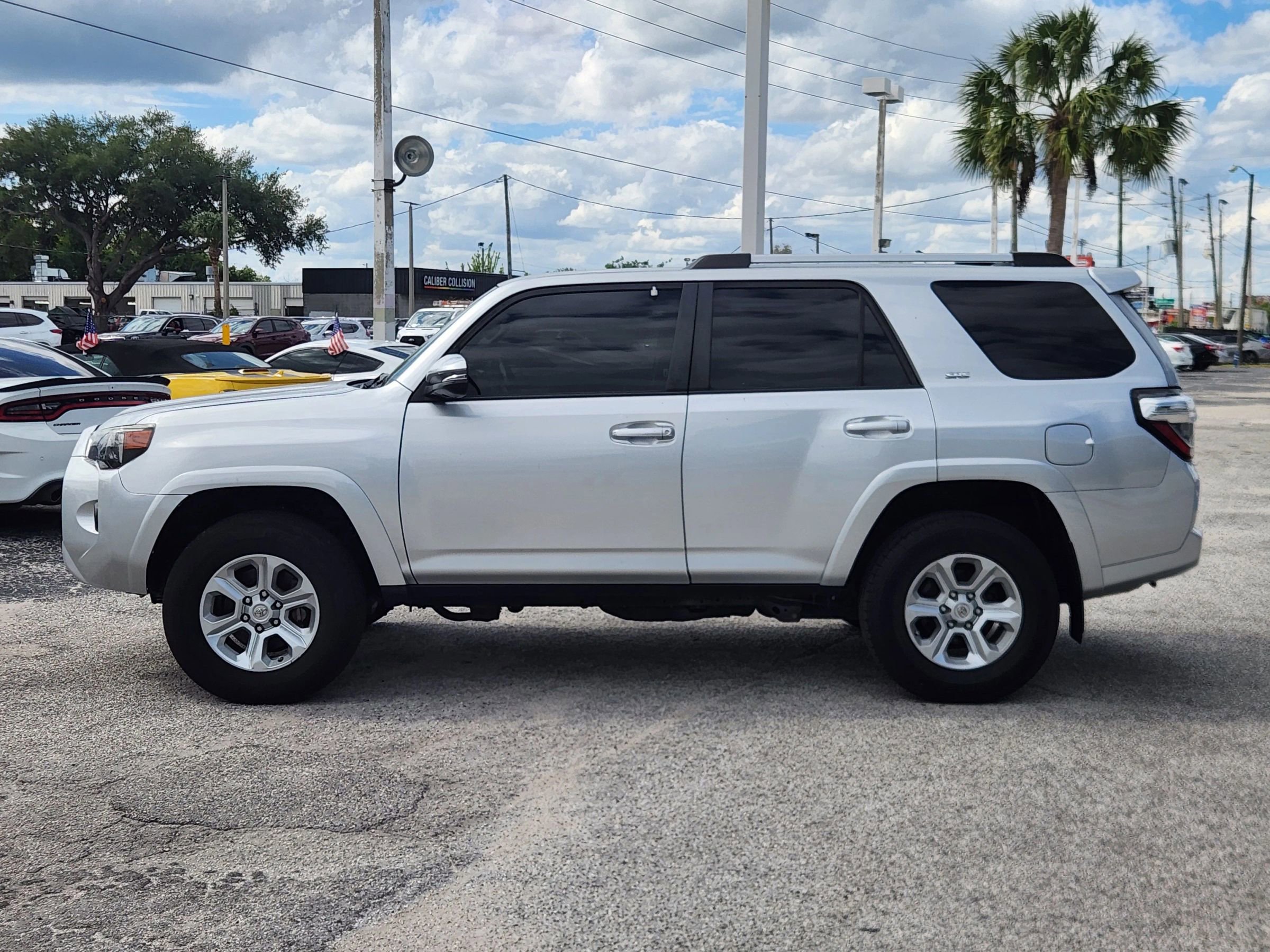 Used 2020 Toyota 4Runner SR5 Premium RWD image 5