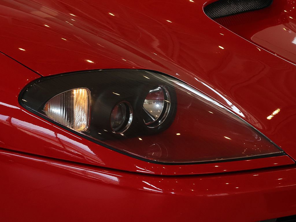 Used 1998 Ferrari 550 Maranello image 16