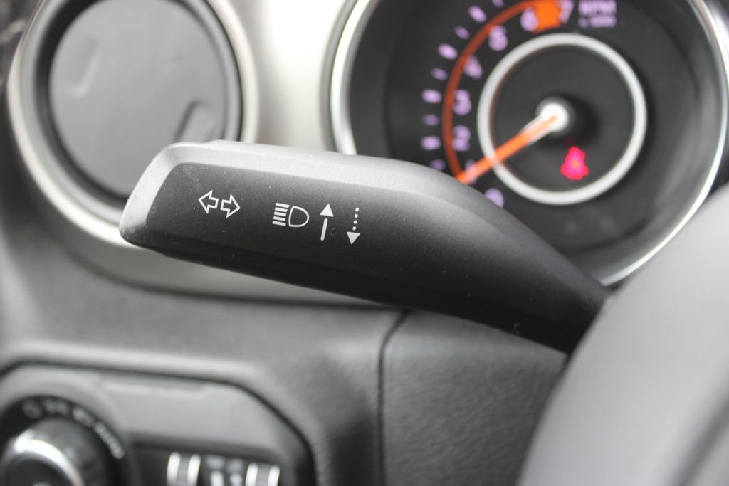 Used 2019 Jeep Wrangler Unlimited Sport S AWD/4WD image 37