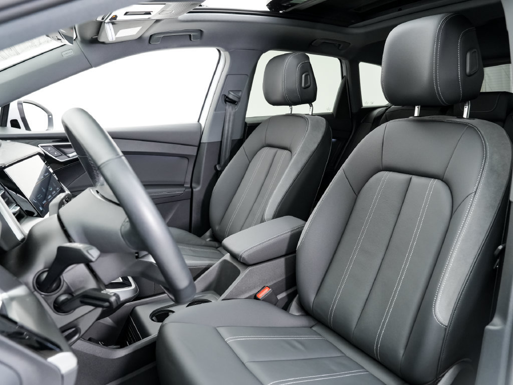 Used 2023 Audi Q4 e-tron Premium w/ Convenience Package AWD/4WD image 5