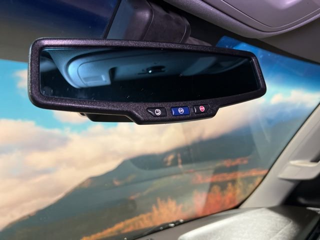 Used 2018 Chevrolet Suburban LT image 40