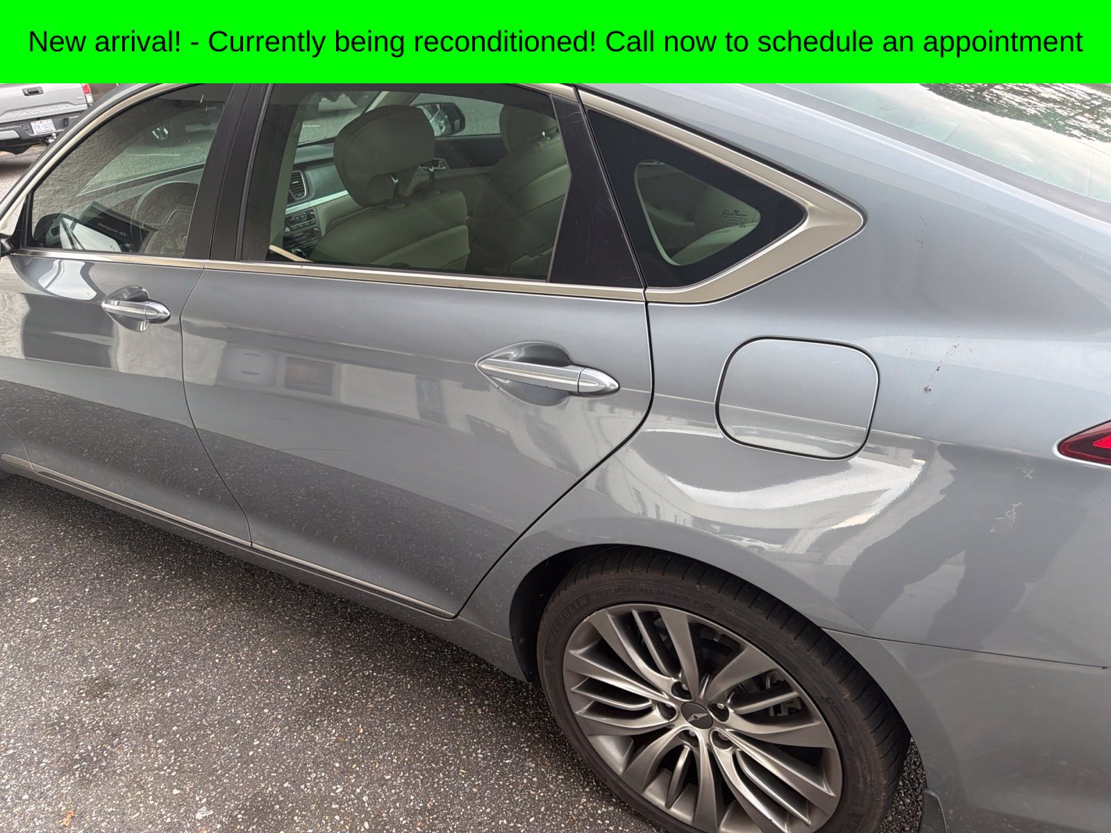Used 2015 Hyundai Genesis 5.0 RWD image 7