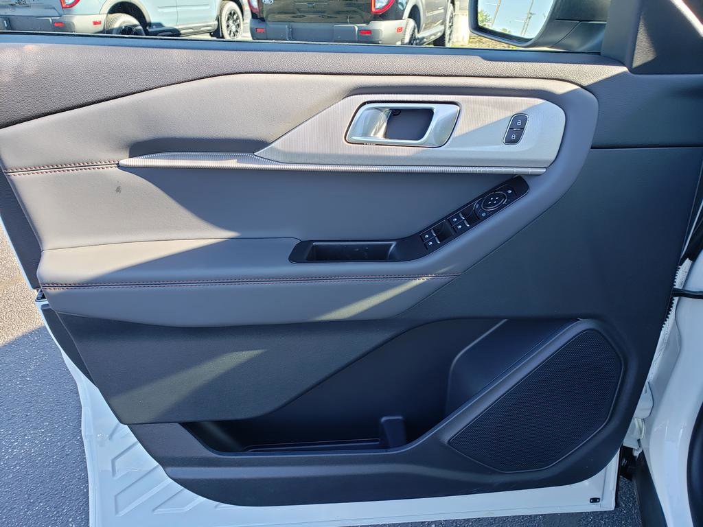 New 2026 Ford Explorer Active image 11