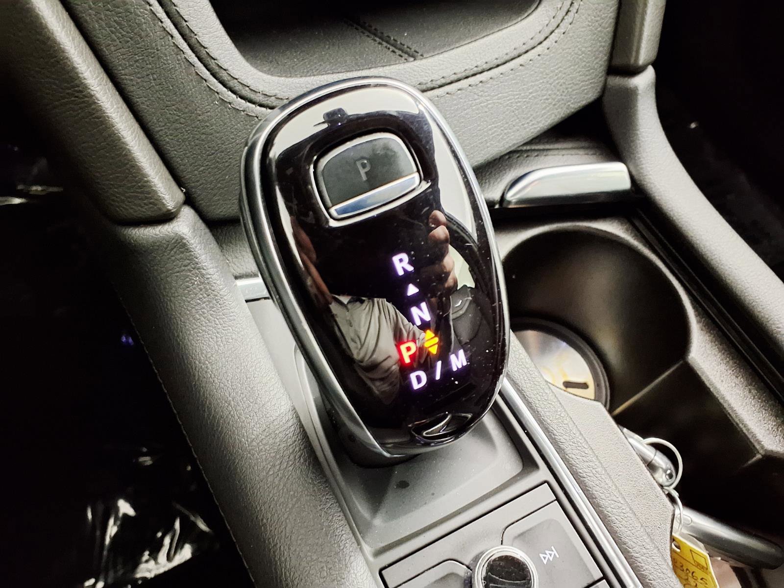 Certified 2022 Cadillac XT6 Premium Luxury FWD image 21