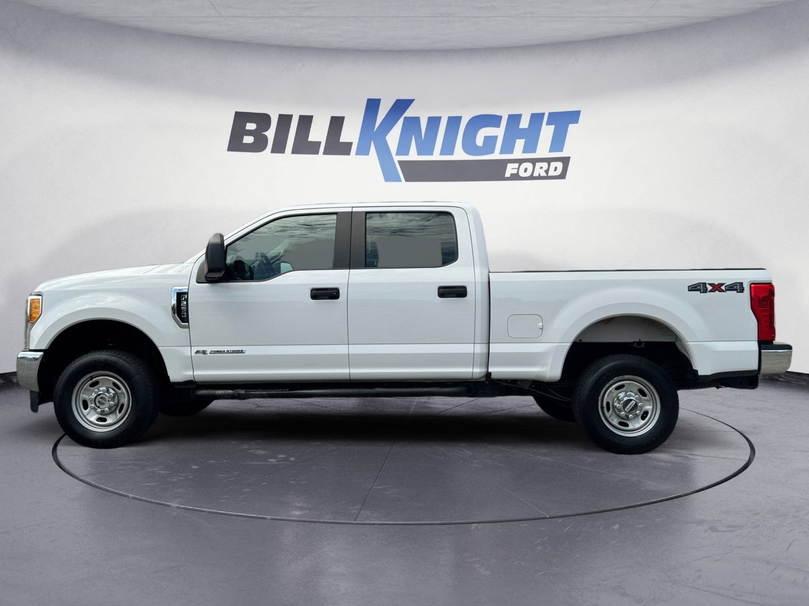 Used 2017 Ford F250 XL w/ XL Value Package AWD/4WD image 2