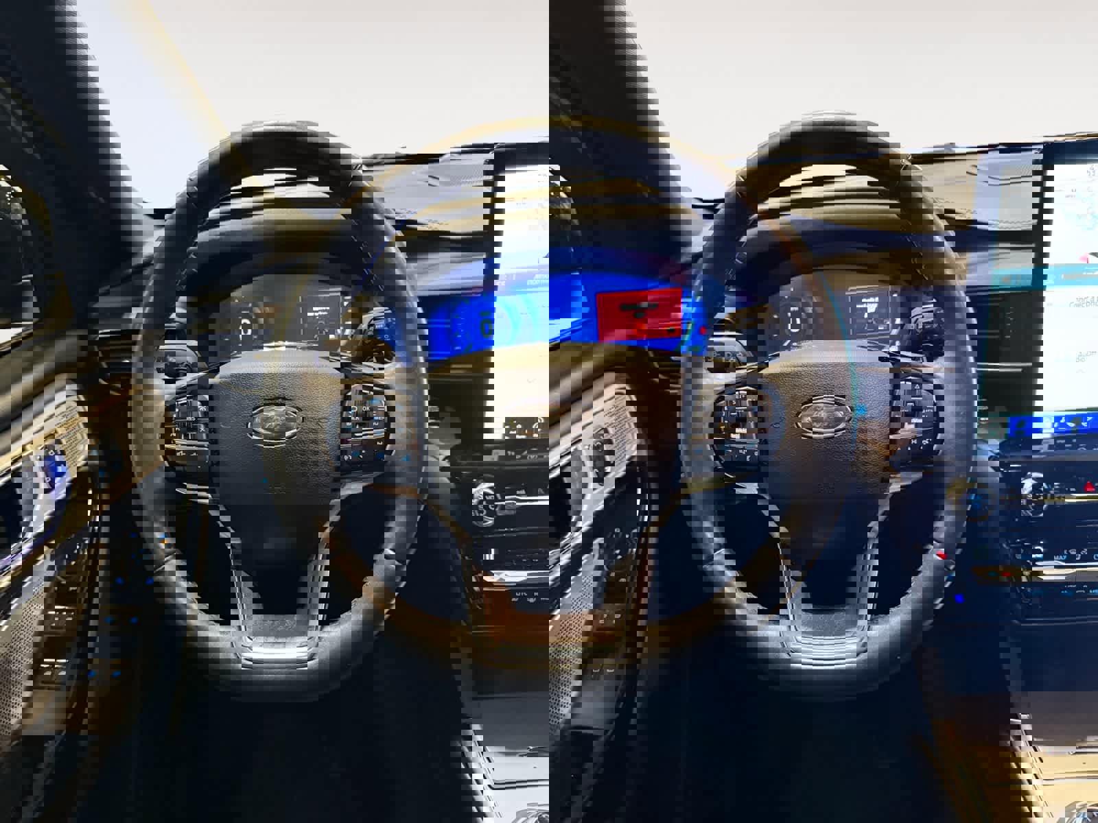 Used 2021 Ford Explorer Platinum w/ Equipment Group 601A image 13