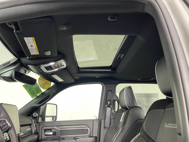New 2026 RAM 3500 Laramie AWD/4WD image 14