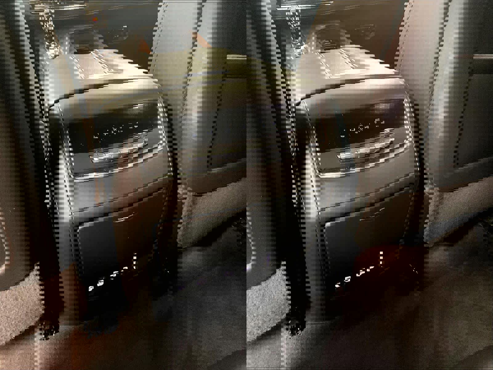 Used 2023 Cadillac Escalade Sport Platinum image 29