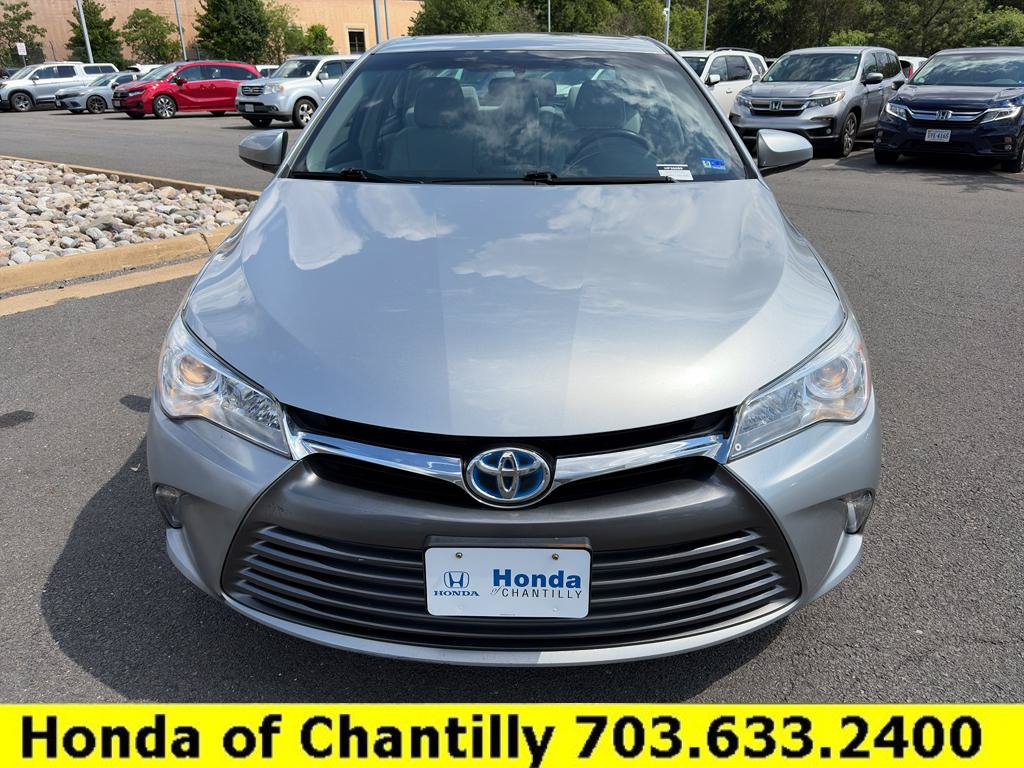 Used 2016 Toyota Camry XLE w/ Moonroof Package FWD image 2