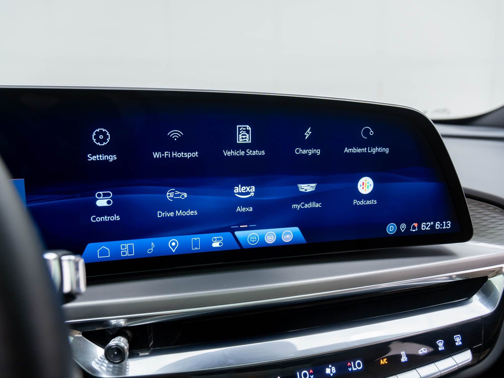 Certified 2024 Cadillac Lyriq Sport w/ Nappa Leather Package image 27