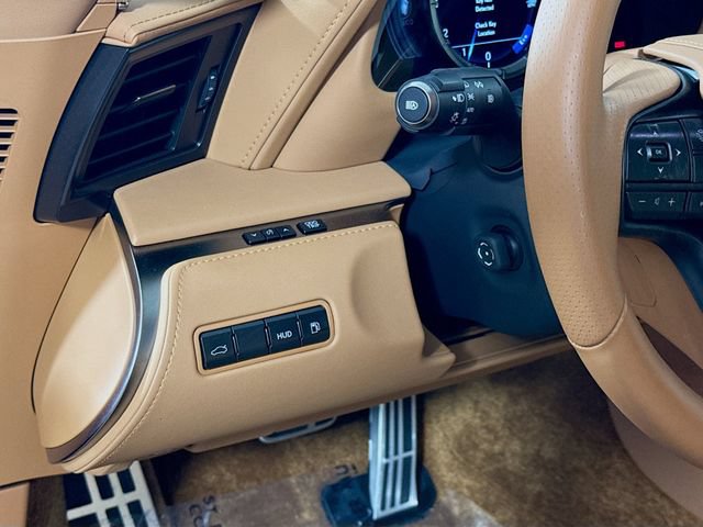 Used 2021 Lexus LC 500 Convertible w/ Touring Package RWD image 10