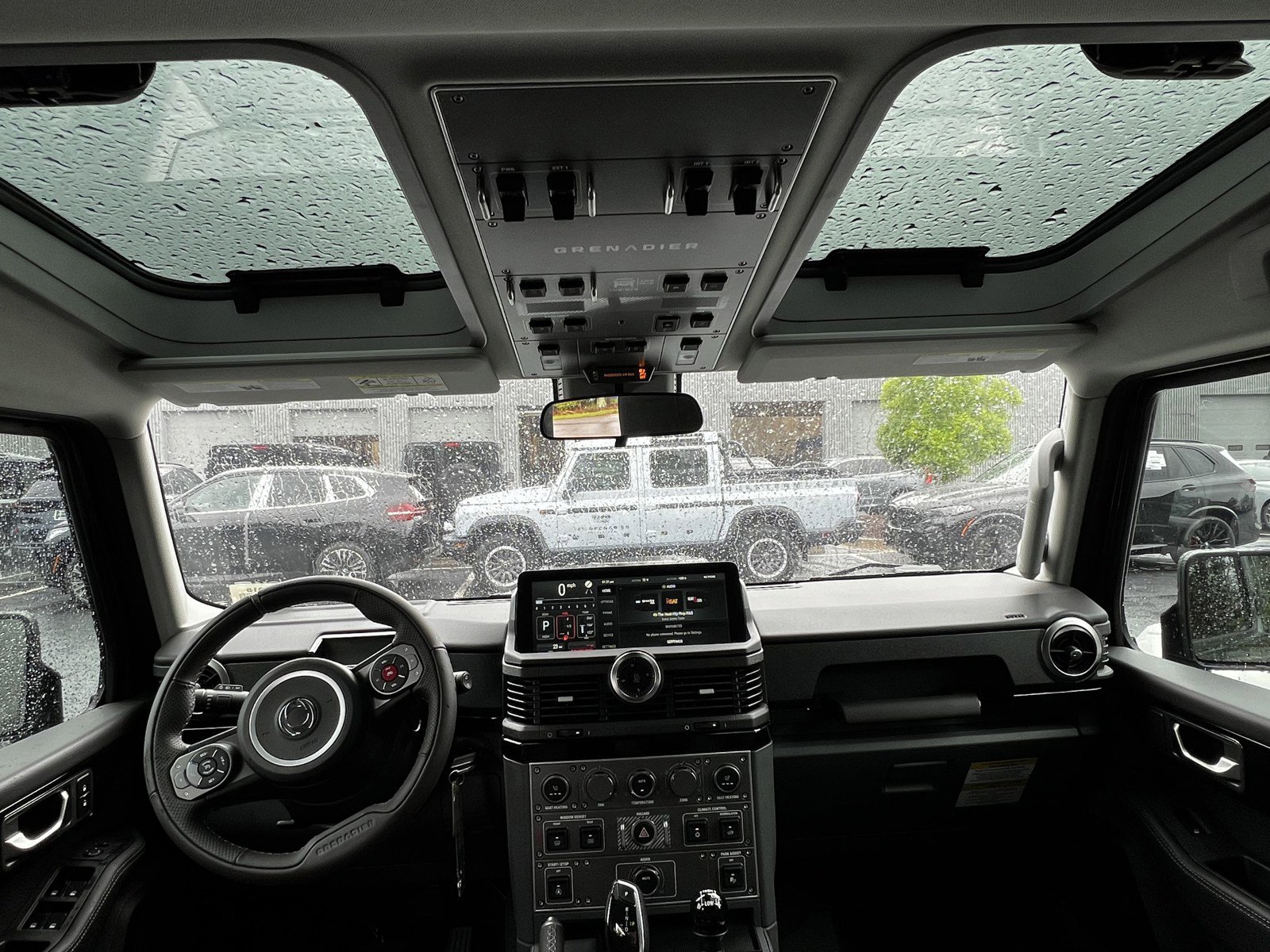 Used 2025 INEOS Grenadier Fieldmaster Edition image 25