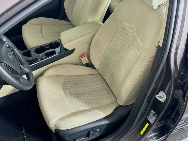 Used 2017 Hyundai Sonata Sport w/ Cargo Package image 18
