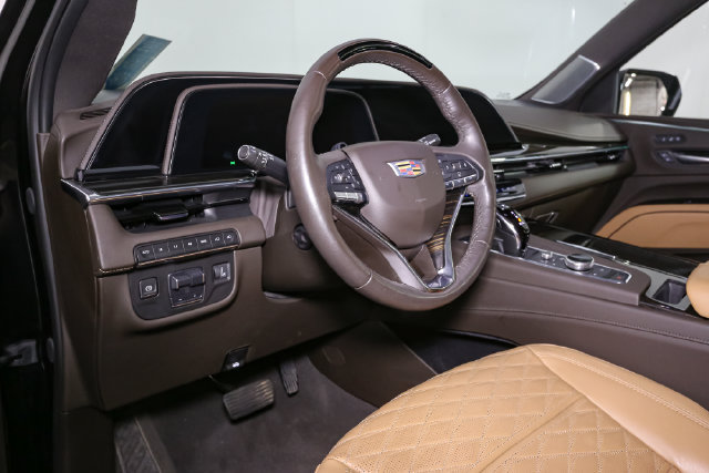Used 2024 Cadillac Escalade Sport w/ LPO, ONYX Package AWD/4WD image 25