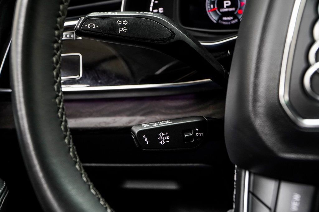 Used 2023 Audi Q8 Prestige image 35