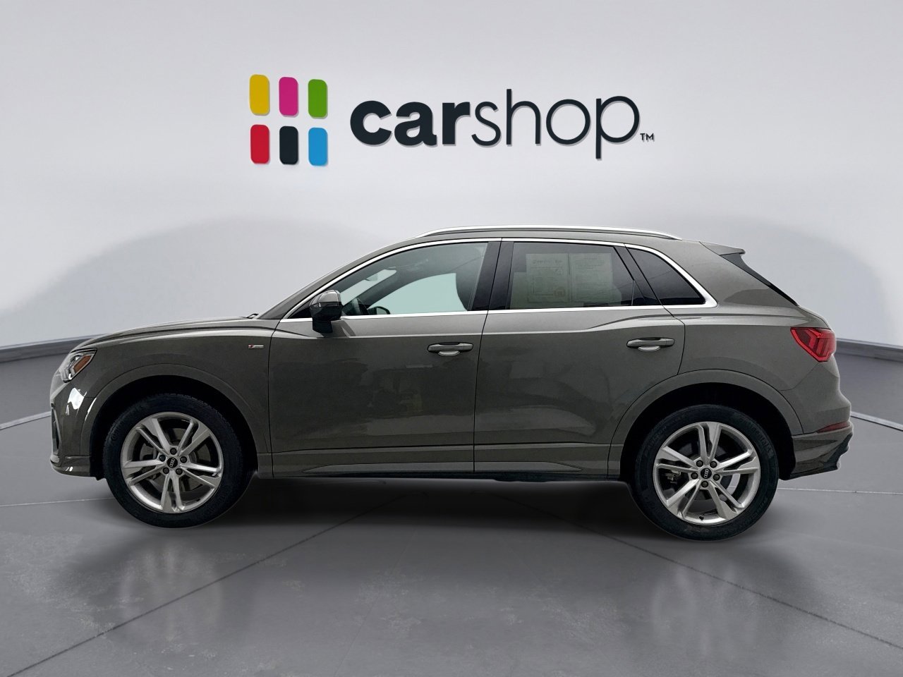 Used 2022 Audi Q3 2.0T Premium Plus w/ Premium Plus Package image 2