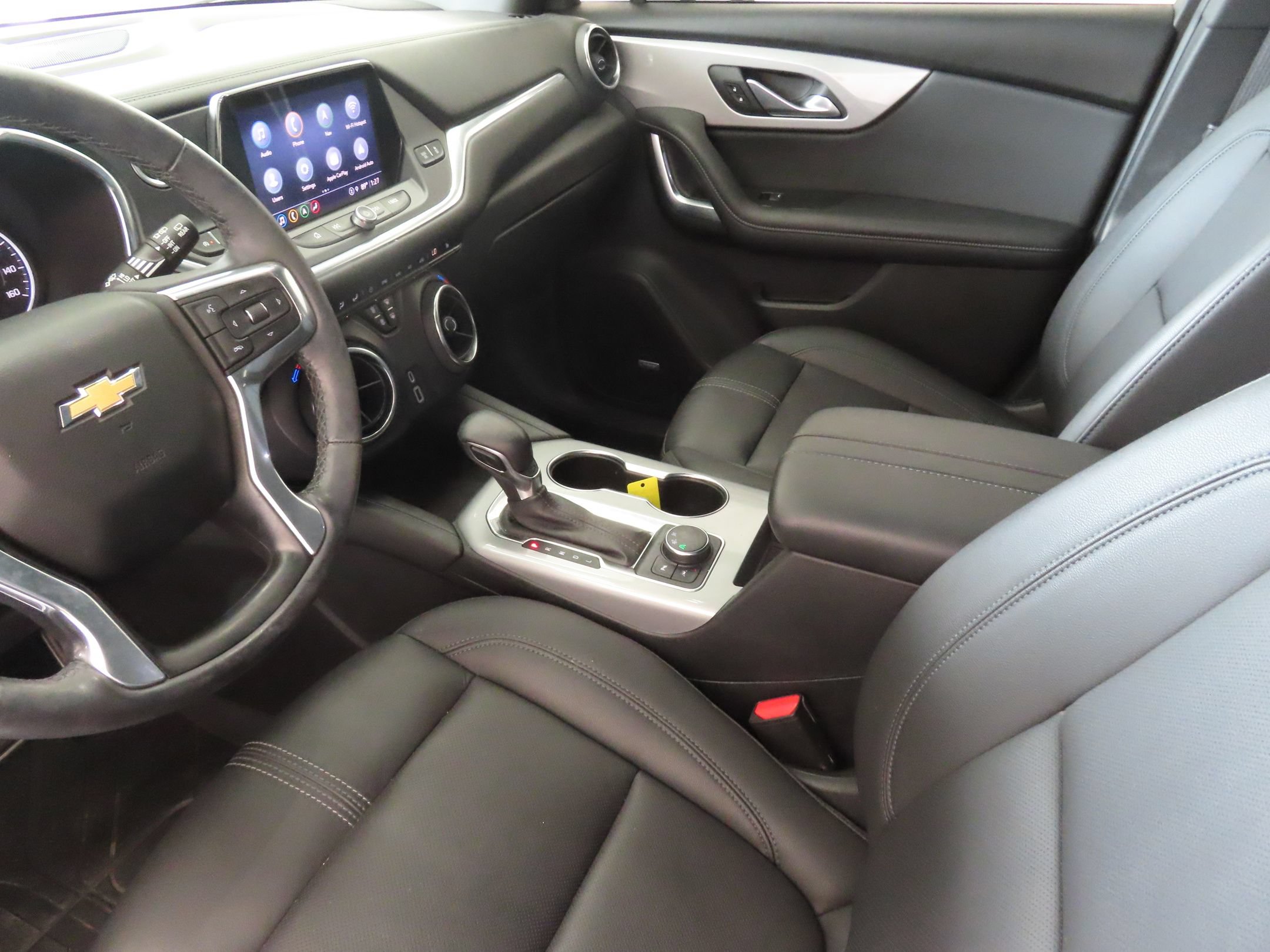 Used 2022 Chevrolet Blazer LT w/ Sound & Technology Package FWD image 22