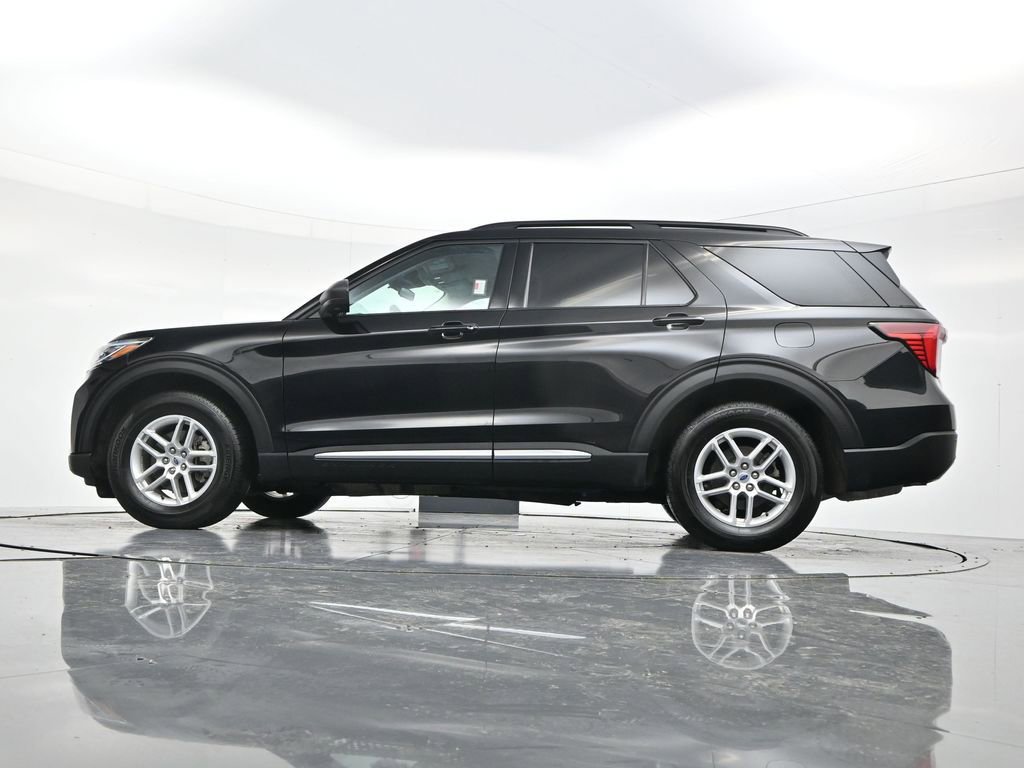 Used 2025 Ford Explorer Active w/ Active Comfort Package RWD image 57